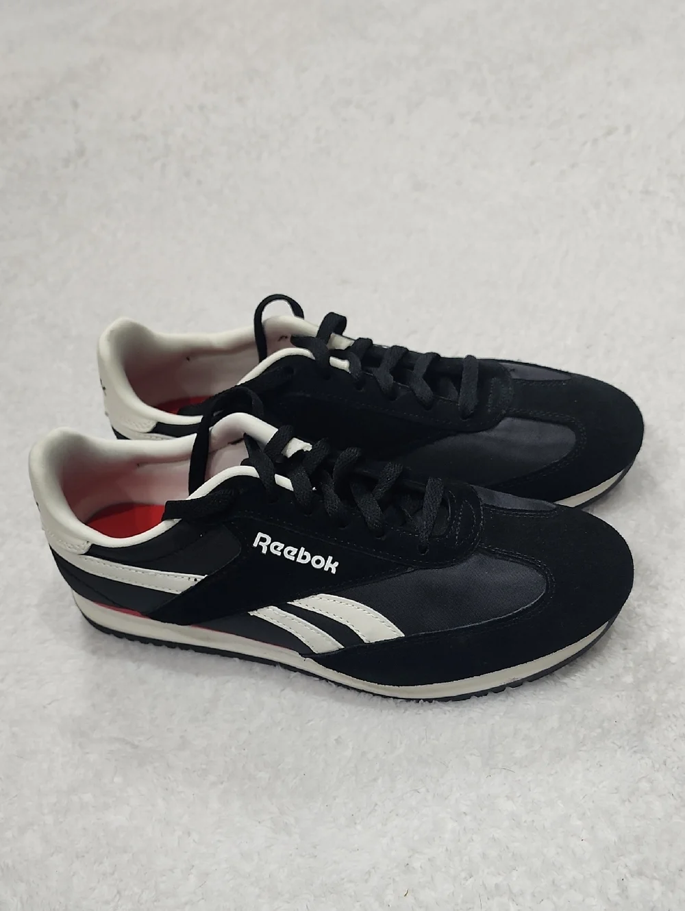 Reebok Women's Fiori Lace Up Sneakers